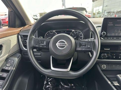 Certified 2021 Nissan Rogue S image 14