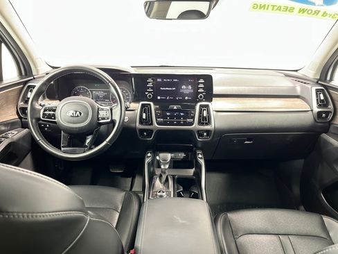 Used 2021 Kia Sorento EX AWD/4WD image 14