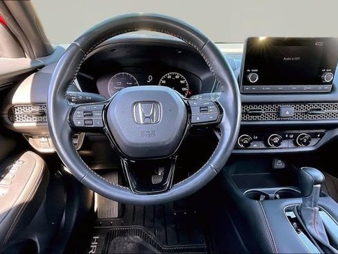 Used 2025 Honda HR-V Sport image 8