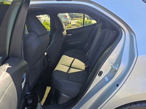 Used 2021 Toyota Corolla SE w/ Carpet Mat Package (TMS) FWD image 29