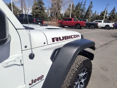 Used 2023 Jeep Wrangler Unlimited Rubicon w/ Cold Weather Group AWD/4WD image 26