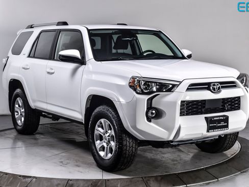 Used 2024 Toyota 4Runner SR5 AWD/4WD image 1