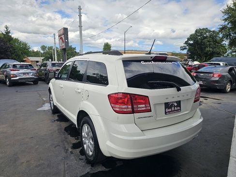 Used 2017 Dodge Journey SE FWD image 8