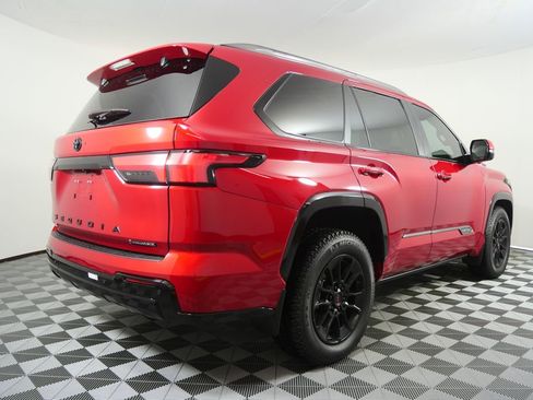 Used 2025 Toyota Sequoia Platinum image 3