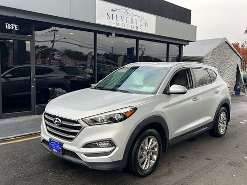 Used 2016 Hyundai Tucson SE w/ Option Group 02 image 1