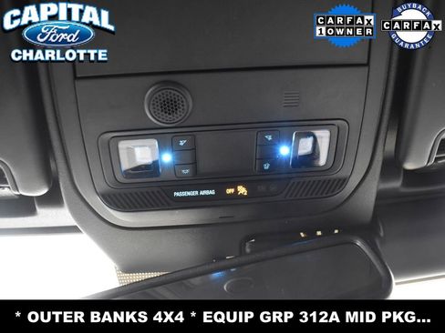 Used 2025 Ford Bronco Outer Banks image 17