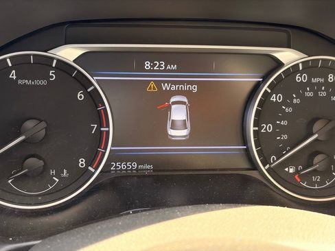 Certified 2024 Nissan Altima 2.5 SV FWD image 9