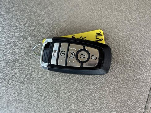 Used 2024 Ford Expedition Max XLT AWD/4WD image 49