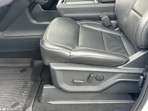Used 2025 Ford Expedition Platinum w/ Stealth Performance Package AWD/4WD image 11