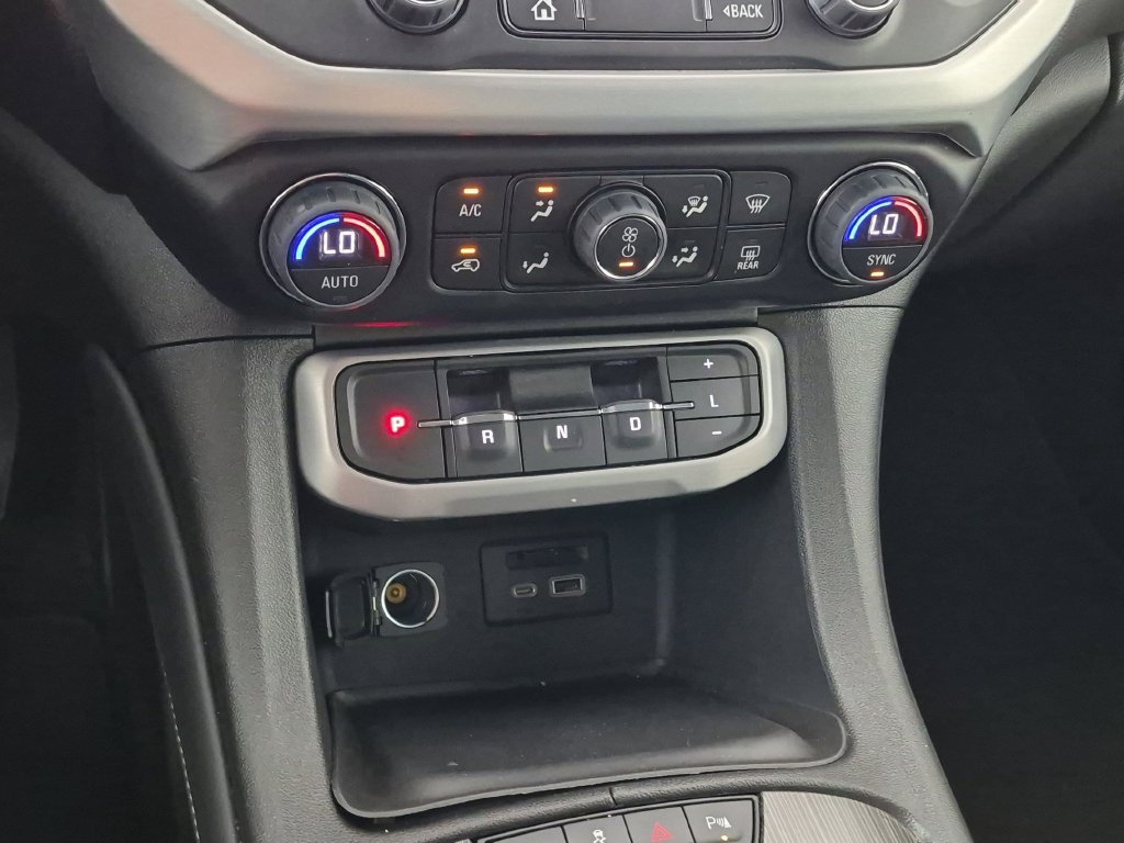 Certified 2023 GMC Acadia SLT FWD image 24