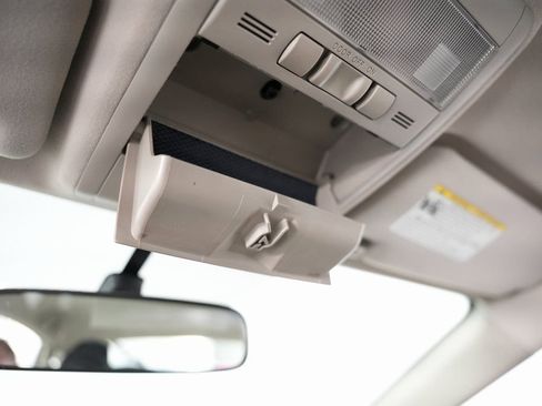 Used 2007 Toyota Prius Touring image 46