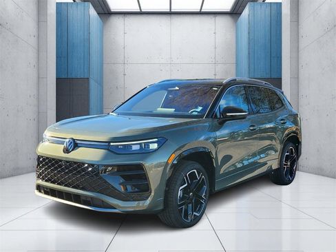 New 2026 Volkswagen Tiguan SEL R-Line image 26