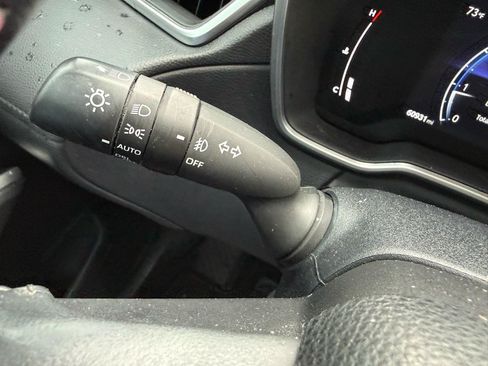 Used 2023 Toyota Corolla Cross XLE FWD image 9