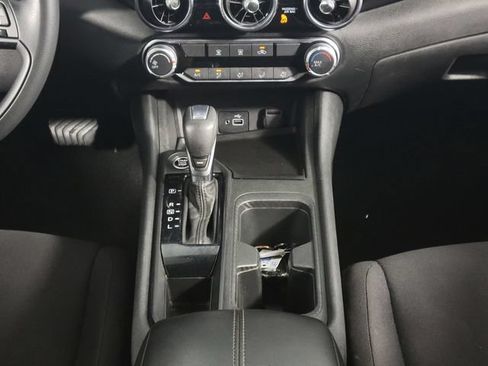 Used 2024 Nissan Sentra S FWD image 25