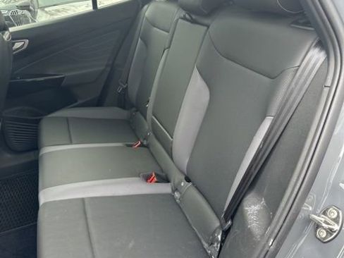 Used 2025 Volkswagen ID.4 Pro S image 8