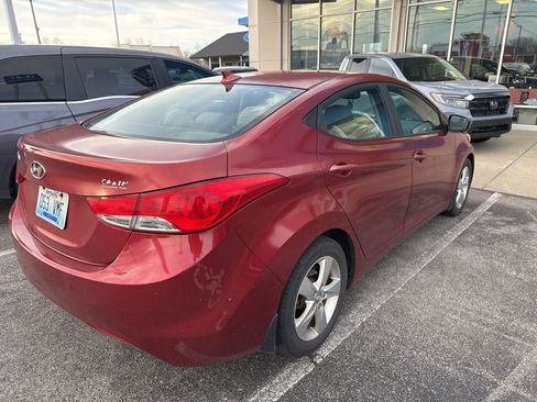 Used 2013 Hyundai Elantra GLS w/ Preferred Pkg image 6