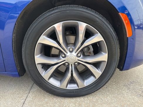 Used 2019 Chrysler Pacifica Limited w/ Advanced Safetytec Group image 56