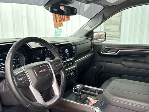 Used 2023 GMC Sierra 1500 SLT w/ SLT Premium Package image 9