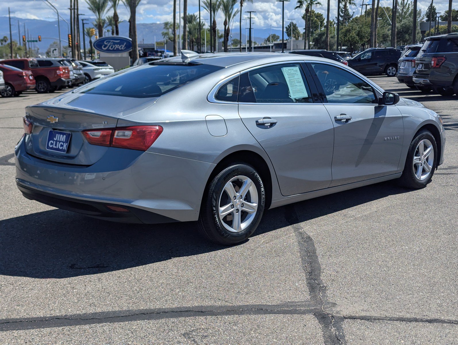 Used 2024 Chevrolet Malibu LT FWD image 2