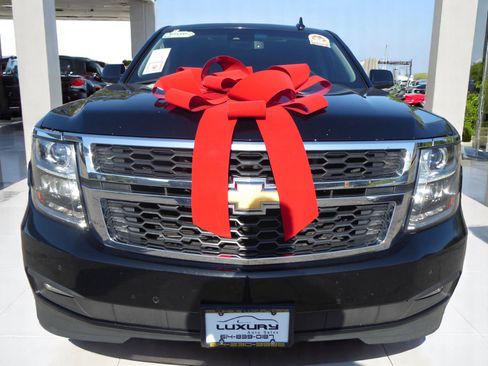 Used 2016 Chevrolet Tahoe LT w/ Luxury Package image 4