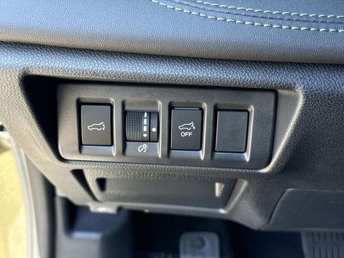 Used 2025 Subaru Outback Limited w/ Tech Package 3 AWD/4WD image 46
