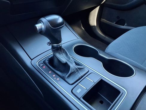 Used 2017 Kia Sorento LX image 26