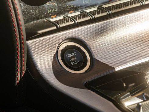 Used 2021 Jaguar F-TYPE Convertible image 32