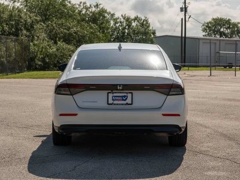 Used 2024 Honda Accord EX image 7