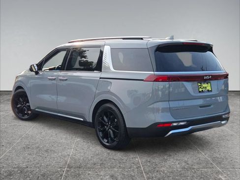 Used 2022 Kia Carnival SX Prestige FWD image 16