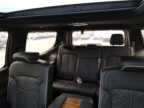 New 2024 Jeep Grand Wagoneer Series III image 11