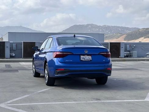 Used 2024 Volkswagen Jetta SE FWD image 31