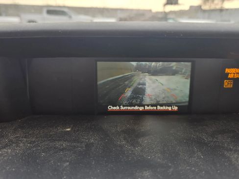 Used 2015 Subaru Forester 2.5i Premium w/ All-Weather Package image 8