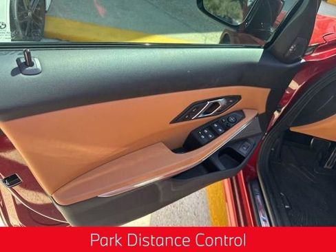 Used 2025 BMW 330i Sedan w/ M Sport Package image 24