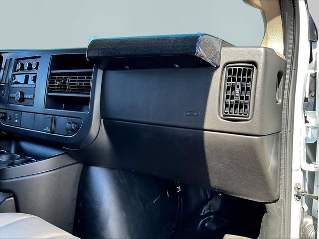 New 2026 Chevrolet Express 2500 RWD image 18