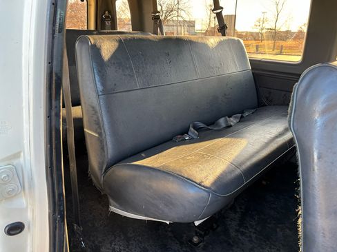 Used 1993 Ford E-350 and Econoline 350 XLT image 10