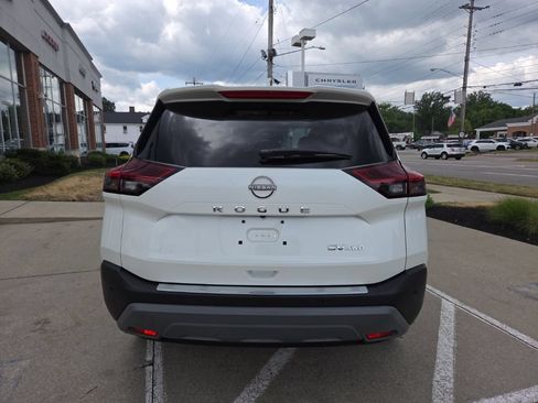 Used 2023 Nissan Rogue SV w/ SV Premium B Package AWD/4WD image 11