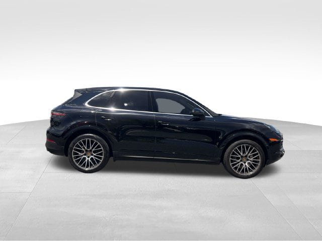 Used 2022 Porsche Cayenne AWD/4WD image 6