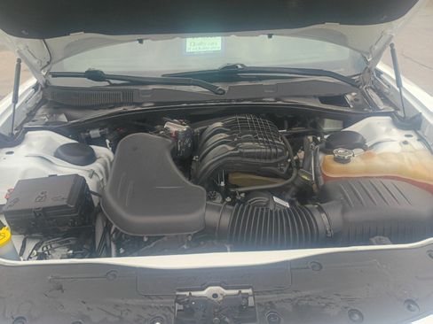 Used 2018 Dodge Charger SXT RWD image 19