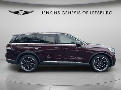 Used 2020 Lincoln Aviator Reserve w/ Equipment Group 202A AWD/4WD image 3