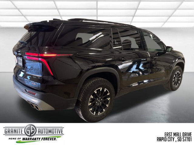 Used 2025 Chevrolet Traverse Z71 w/ Driver Confidence Package AWD/4WD image 8