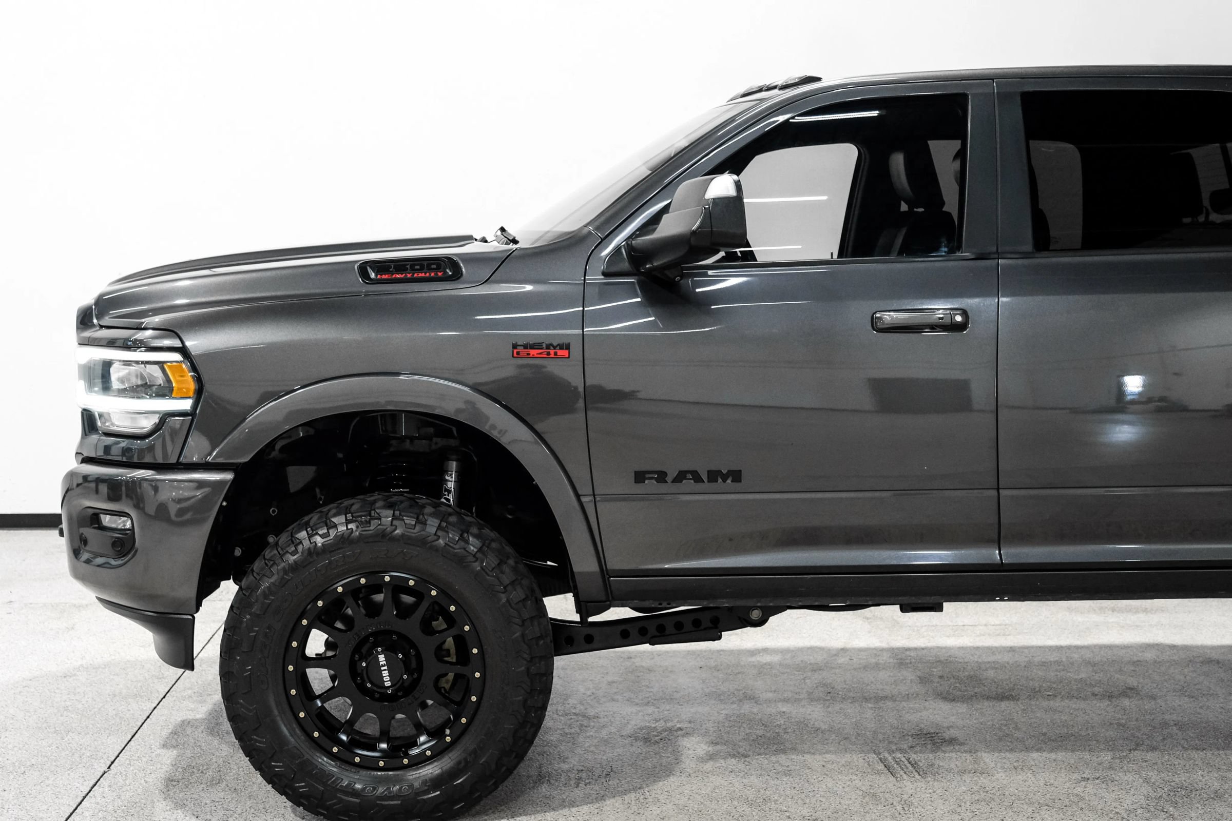 Used 2020 RAM 2500 Laramie w/ Night Edition AWD/4WD image 10