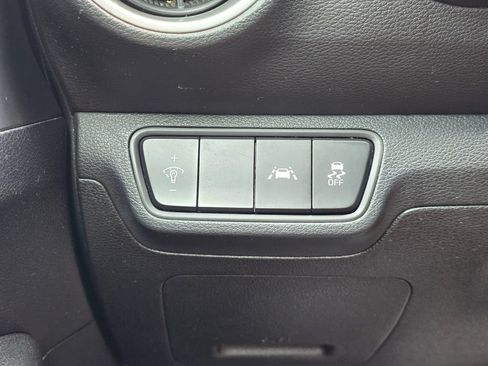 Used 2020 Kia Forte LXS FWD image 16