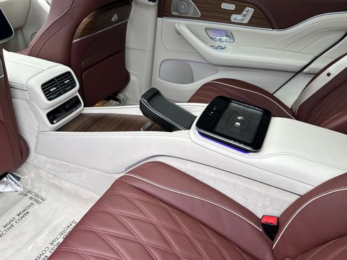 New 2026 Mercedes-Benz Maybach GLS 600 Maybach GLS 600 image 21