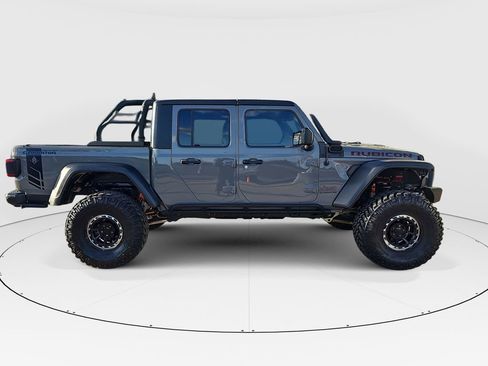 Used 2021 Jeep Gladiator Rubicon image 2