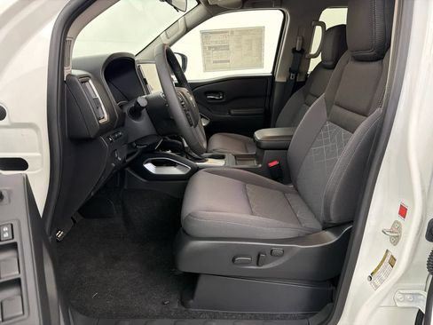 New 2025 Nissan Frontier SV w/ SV Convenience Package image 14