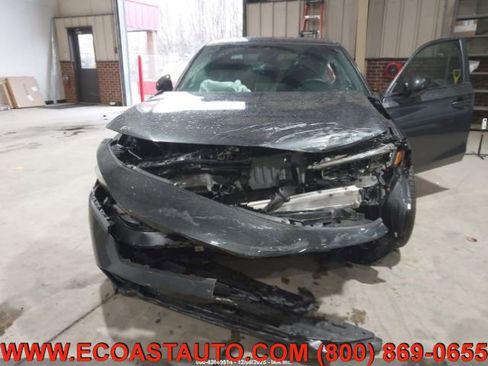 Used 2025 Honda Civic Sport image 5