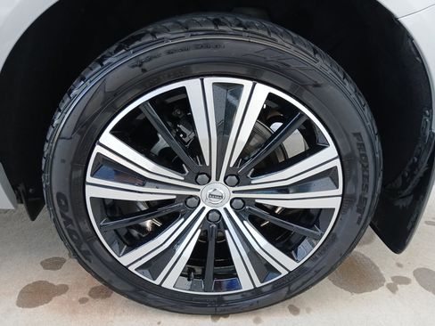 Used 2022 Volvo XC60 B6 Inscription AWD/4WD image 19