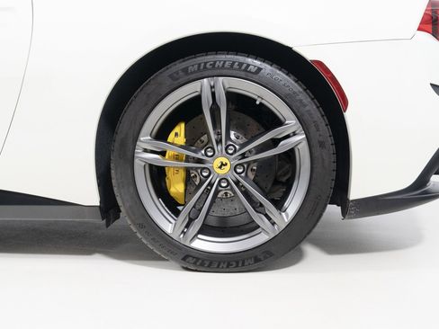 Certified 2018 Ferrari GTC4Lusso image 13