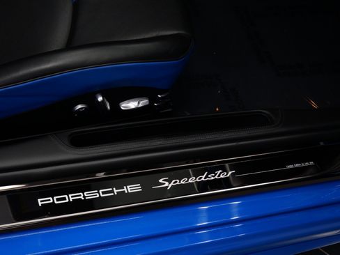 Used 2011 Porsche 911 Speedster RWD image 42
