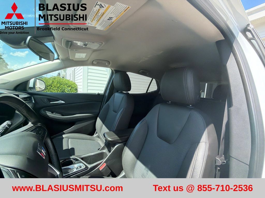 Used 2024 Buick Encore GX Preferred FWD image 17